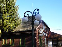 Bild: Zum Besuch im Hufhaus