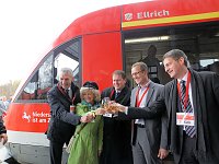 Bild: Taufe am Ellricher Bahnhof
