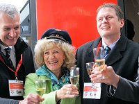 Bild: Taufe am Ellricher Bahnhof