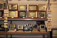 Bild: Besuch im Museumskeller