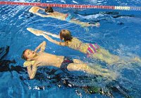 Bild: Aufbauschwimmen im Badehaus