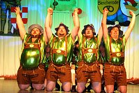 Bild: Zum 8. M&auml;nnerballettwettbewerb des BCC im Bleicher&ouml;der Kulturhaus sollte es zum Kopf an Kopf Tanzen kommen
