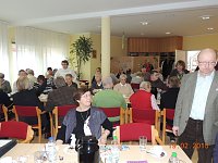 Bild: &Uuml;bergabe der Bauschutzbrillen an Abgeordneten des Landtages