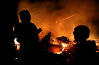 Bild: Osterfeuer zum Abschluss