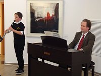 Bild: Klangst&auml;tten - Tanja Pohls Werke sind derzeit in der Galerie der Kreissparkasse zu sehen