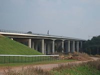 Bild: Talbr&uuml;cke n&ouml;rdlich von Ro&szlig;la