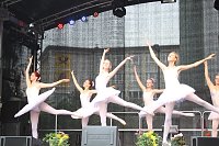 Die Eleven des Tanzstudio Radeva auf dem 47. Rolandsfest Bild: Die Eleven des Tanzstudio Radeva auf dem 47. Rolandsfest