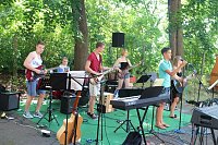 Die Nordhäuser Musikschule spielte heute für die Jugendkunstschule auf Bild: Die Nordhäuser Musikschule spielte heute für die Jugendkunstschule auf