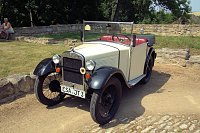 Oldtimer im Schlosspark Bild: Oldtimer im Schlosspark