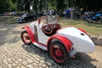 Oldtimer im Schlosspark Bild: Oldtimer im Schlosspark