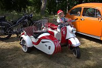 Oldtimer im Schlosspark Bild: Oldtimer im Schlosspark