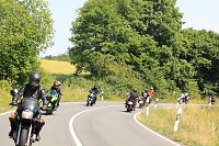 Bild: Coole Bikes auf hei&szlig;em Asphalt
