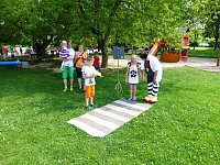 Bild: Kinder im Stra&szlig;enverkehr