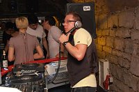 Raw Elements And Deep Grooves im Grease Bild: Raw Elements And Deep Grooves im Grease