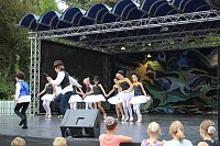 Zeitreise mit dem Tanzstudio Radeva Bild: Zeitreise mit dem Tanzstudio Radeva