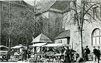 Bild: Zwischen Rathaus und Stadthaus