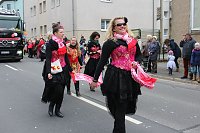 Bild: N&auml;rrinnen und Narren trotzen Wetter (1)