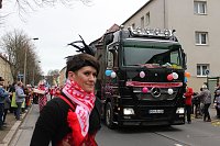Bild: N&auml;rrinnen und Narren trotzen Wetter (1)