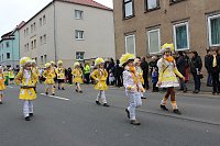 Bild: N&auml;rrinnen und Narren trotzen Wetter (1)