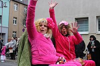 Bild: N&auml;rrinnen und Narren trotzen Wetter (2)