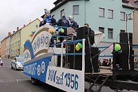 Bild: N&auml;rrinnen und Narren trotzen Wetter (2)
