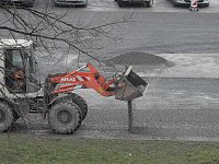 Bild: Ausbesserungsarbeiten auf dem August-Bebel-Platz