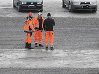 Bild: Ausbesserungsarbeiten auf dem August-Bebel-Platz