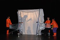 Lichterschein und Dunkelmumps im Theater Bild: Lichterschein und Dunkelmumps im Theater
