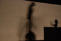Lichterschein und Dunkelmumps im Theater Bild: Lichterschein und Dunkelmumps im Theater