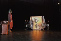 Lichterschein und Dunkelmumps im Theater Bild: Lichterschein und Dunkelmumps im Theater