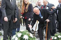 Gedenkveranstaltung zum 71. Jahrestag der Befreiung des KZ Mittelbau-Dora Bild: Gedenkveranstaltung zum 71. Jahrestag der Befreiung des KZ Mittelbau-Dora
