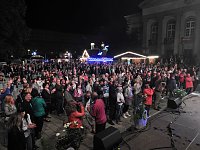 Extase vor dem Theater Bild: Extase vor dem Theater