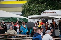 Bild: Fans gucken Deutschland gegen Polen