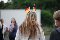 Bild: Fans gucken Deutschland gegen Polen