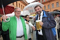 Bild: Nass vor der Premiere