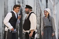 Bild: Vaterliebe ist st&auml;rker als  Tradition