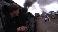 Bild: Model-Sonderzug auf dem Gleis der Harzer-Schmalspurbahn