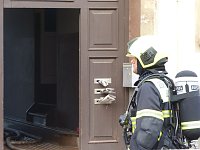 Wohnungsbrand mit vier Verletzten Bild: Wohnungsbrand mit vier Verletzten