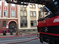 Wohnungsbrand mit vier Verletzten Bild: Wohnungsbrand mit vier Verletzten