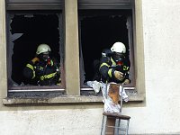 Wohnungsbrand mit vier Verletzten Bild: Wohnungsbrand mit vier Verletzten