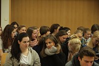 Bild: Spuren hinterlassen - vom Campus aus ging es f&uuml;r rund 100 Studierende heute hinaus, die Region und ihre Verein kennen lernen