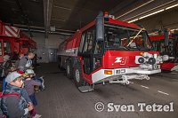 Bild: Auf dem Flughafen unterwegs