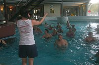 Bild: Gro&szlig;er Andrang heute Vormittag beim Seniorenschwimmen