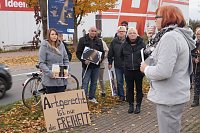Bild: Tiersch&uuml;tzer protestieren gegen Zirkus mit Wildtieren