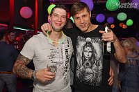 Bild: Wir bekennen Farbe! - so hie&szlig; das Motto der Nacht vom Samstag zu Sonntag im Nordh&auml;user Jugendclubhaus. Auf die G&auml;ste wartete nicht nur jede Menge Licht, sondern auch jede Menge toller Musik. Wir haben wieder die Galerie f&uuml;r Sie zusammengestellt.