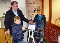 Bild: Besuch im Museum