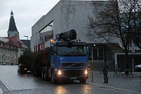 Bild: Auf dem Nordh&auml;user Rathausplatz laufen die Vorbereitungen f&uuml;r die Festtage