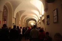 Bild: Volles Haus - der Weihnachtsbasar der Petersbergschule lockte jede Menge Besucher
