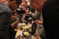 Bild: Volles Haus - der Weihnachtsbasar der Petersbergschule lockte jede Menge Besucher