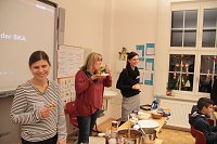 Bild: Volles Haus - der Weihnachtsbasar der Petersbergschule lockte jede Menge Besucher